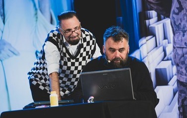 Jubileuszowy program Kabaretu Młodych Pan&oacute;w 9