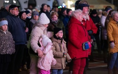 "Gwiazdkowe Melodie" Wodzisławskiej Orkiestry Rozrywkowej 51