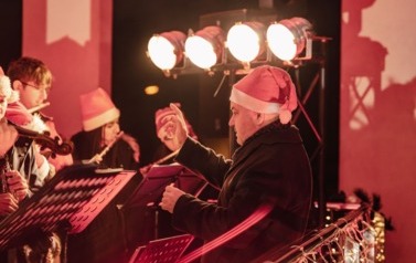 "Gwiazdkowe Melodie" Wodzisławskiej Orkiestry Rozrywkowej 55