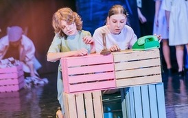 "A to Ci redAKCJA" spektakl Teatru Szydełko 2