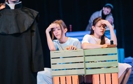 "A to Ci redAKCJA" spektakl Teatru Szydełko 16