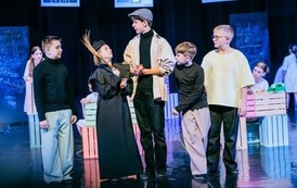 "A to Ci redAKCJA" spektakl Teatru Szydełko 32
