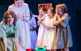 "A to Ci redAKCJA" spektakl Teatru Szydełko 42