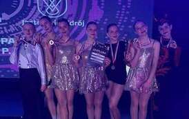 Miraż z medalami z "Dance Passion" 16
