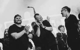 Najcieplejsze Miejsce na Ziemi. Tabu &amp; Wodzisławska Orkiestra Rozrywkowa 64